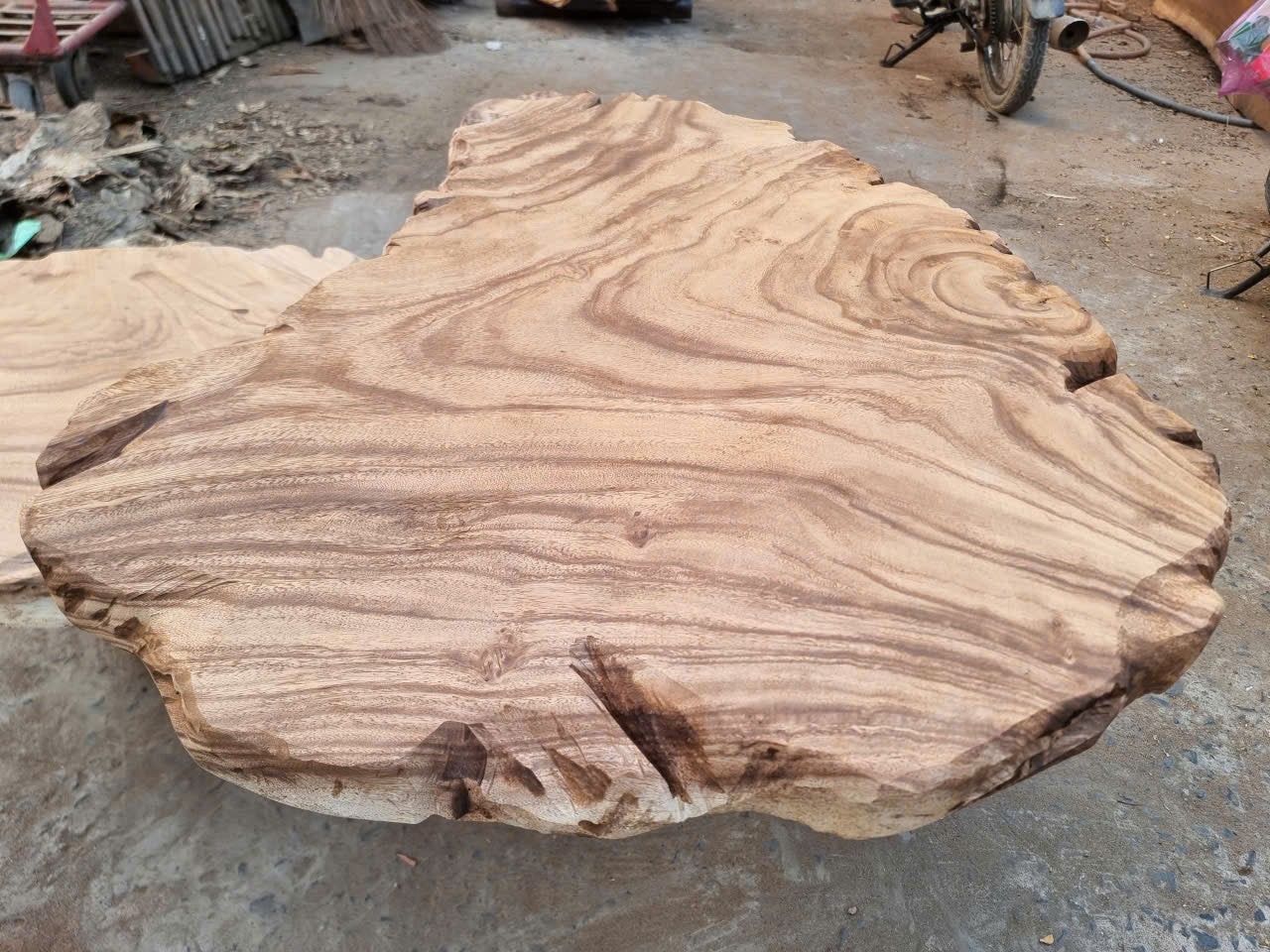 Live Edge Nesting Coffee Table Set For Living Room & Stackable Tables CTINE25002